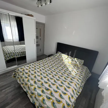 Apartment L&l